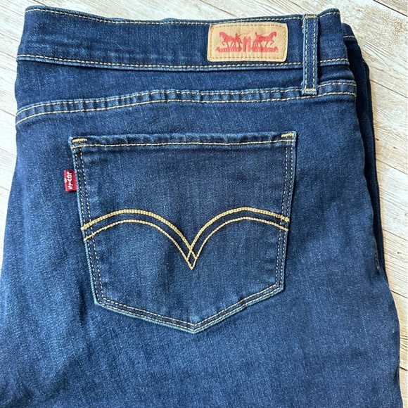 Levi’s Red Tab 524 Bootcut Jeans | W33 L32 | 17M - Picture 4 of 12